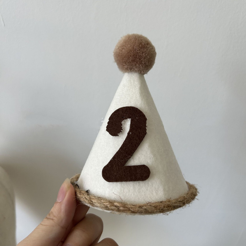 INS New First Kids Non Woven Cream Καπέλο γενεθλίων Baby Shower Dress Up Σκουπίδια μάλλινη 2χρονη με μυτερό καπέλο