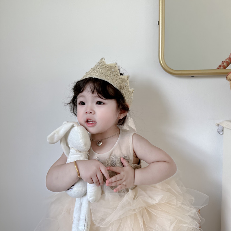 1 db INS első gyerekek születésnapi arany csipkekorona lányparti aranyos kalapdísz babazuhany fejpánt