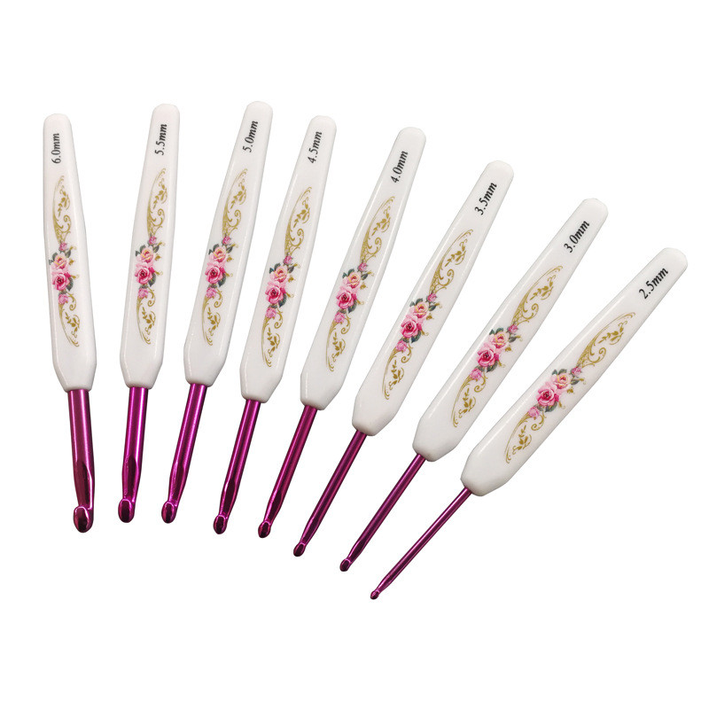 8 db Különböző modellek Virágnyomtatás Műanyag nyéllel Kötő Horgolt Készlet kezdőknek és tapasztalt horgolt szerelmeseknek