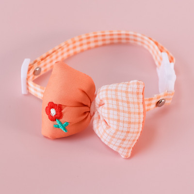 Kaķa kakla siksna ar jauku tauriņu un zvaniņu atdalāmu rūtainu ziedu kaķēnam, regulējama drošības kaķenes kaklasiksna maziem mājdzīvniekiem