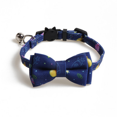 Breakaway kaķa kaklasiksna ar zvaniņu un tauriņu zilu Galaxy Pattern kaķēnu kaklasiksnu tēviņiem un mātītēm, regulējams garums