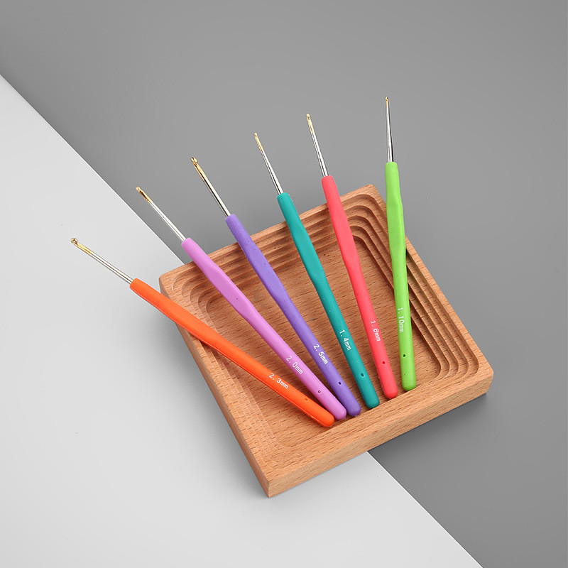 Színes, puha szárú horgolótűk saját készítésű kötőeszközök gyapjú finom horgolótűk, teljes készlet csipke kötéshez és horgolt tűhöz