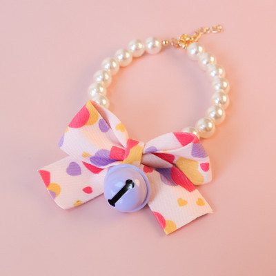 Kaķa kaklasiksna Mājdzīvnieku pērļu kaklarota Rotaslietas Kaķu apkakles loks ar zvana gredzenu kaķiem kucēns mazs suns Foto rekvizīti Dekors Mājdzīvnieki Aksesuāri