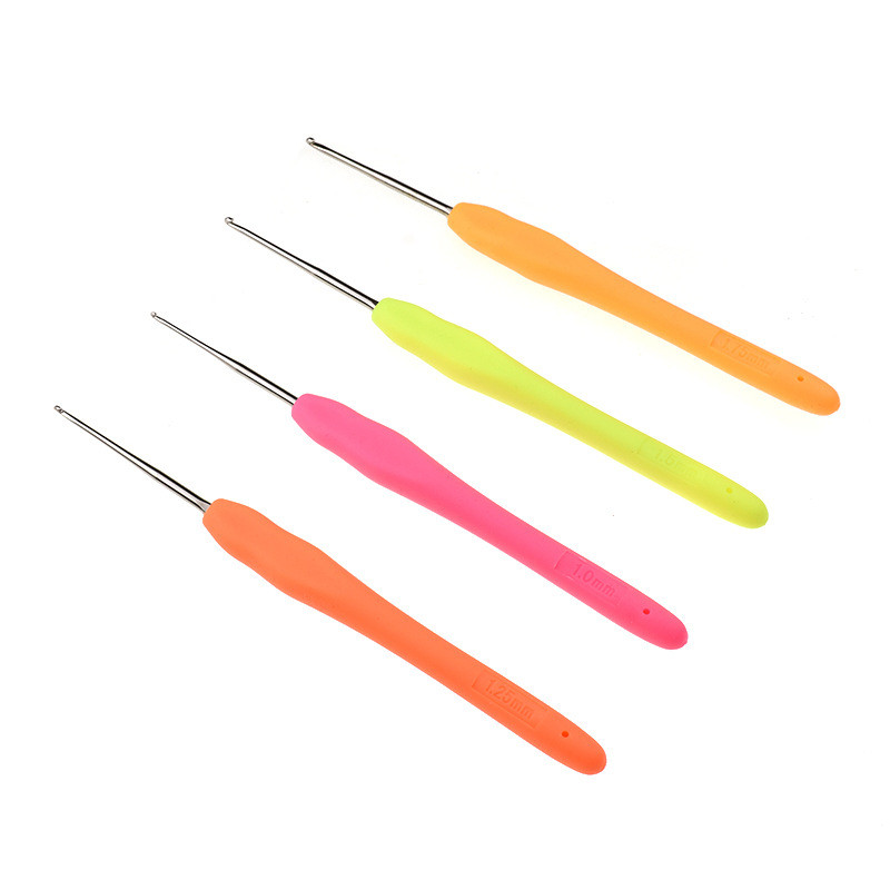 4db/készlet horgolótűk Weave kézműves horgolótű fonal kötőtűk varróeszközkészlet kényelmes színes puha gumi markolat