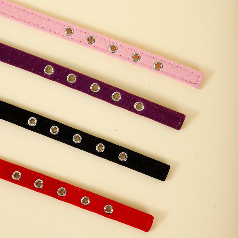 Mīksta samta kaķa kaklasiksna ar zelta zvaniņiem tauriņš Ziemassvētku apkakle kaķim mazam sunim kaķēnu aksesuāri kucēnu kaklarota čivava