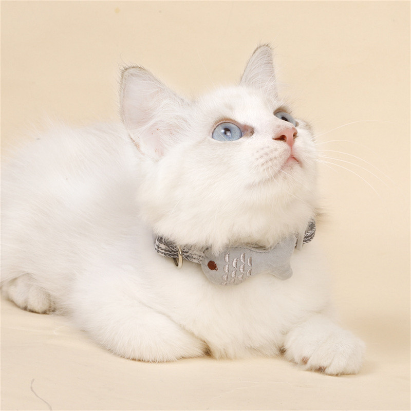 Mājdzīvnieku kaķu kaklasiksna Kokvilnas izšūšana Apkakle kaķu kaklarota Kaķu aksesuāri