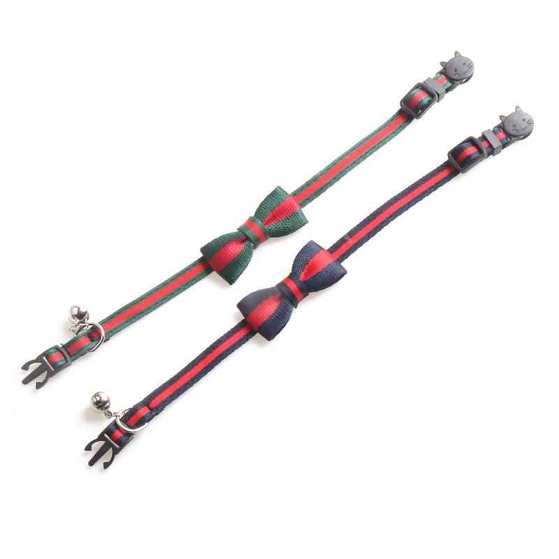 Lemmikloomakassi kaelarihmad Kassitarbed Aksessuaarid Kassi kaelarihm Koera kaelarihm punane ja roheline element koos kellukesega reguleeritava lemmikloomatooted