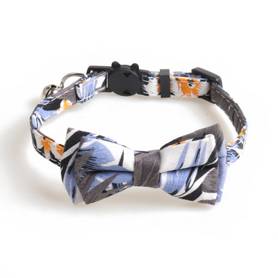 Kisállat macska nyakörvek Macska kellékek Kiegészítők Bowknot macskanyakörv Tiszta pamut levél stílusú macska előke állítható csengővel Kisállat termékek