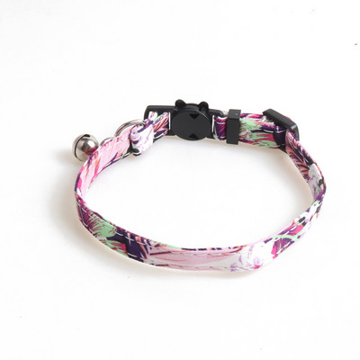 Kisállat macska nyakörvek Macska kellékek Kiegészítők Bowknot macskanyakörv Tiszta pamut levél stílusú macska előke állítható csengővel Kisállat termékek