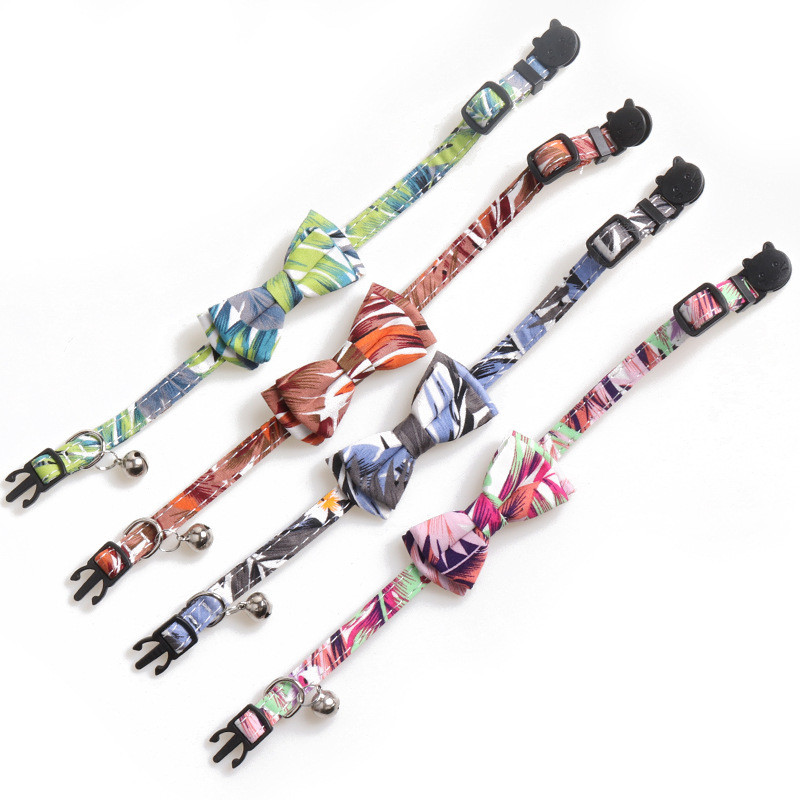 Kisállat macska nyakörvek Macska kellékek Kiegészítők Bowknot macskanyakörv Tiszta pamut levél stílusú macska előke állítható csengővel Kisállat termékek