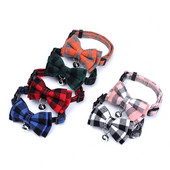 Rūtainas kucēna suņa kaķa kaklasiksnas ar zvana kokvilnas svītrainām tauriņu kaklarotu Bulldogs Čivavas tauriņš Mājas kaķa suņa bandānas kaklasiksna