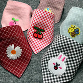 Kisállat nyakkendő Sál Kutya Nyáltörölköző Klasszikus Piros Fekete Kockás Kisállat Kutya Bandana Macska Kölyök Kendő Kisállatápolási Kiegészítők