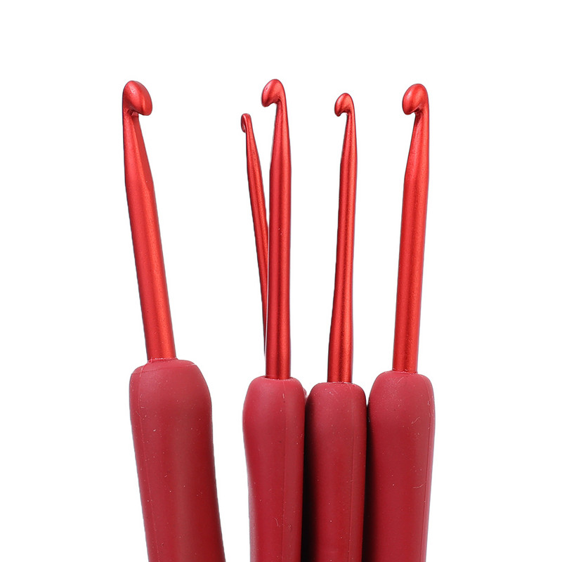 Raudona nėrimo adata Megzti nėrimo kabliukai Silikoninė rankena Mezgimo adata Matinio aliuminio kabliuko galvutės adata Mezgimo siuvimo įrankiai