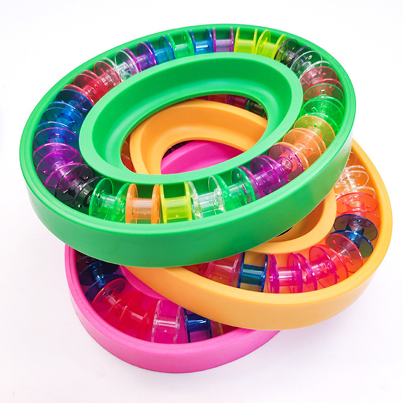 Ritės laikiklis siuvimo įrankiai Plastikinė ritės laikymo dėžutė Guminis žiedas siuvimo adatos Taurės rankdarbiams nešiojami