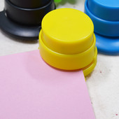 1vnt Mini saugus susegiamas segiklis popieriui surišti be nagų susegimo mašina be adatų segtukai Kanceliarinės mokyklos biuro reikmenys