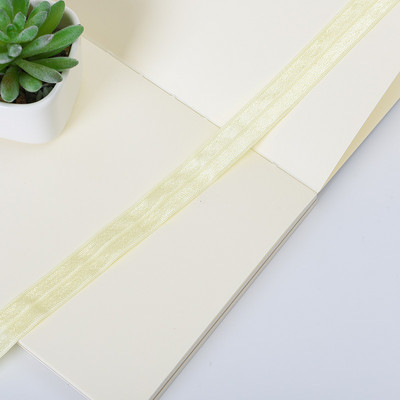 10 jardi vienkrāsains, lēts, spīdīgs salocījums pāri elastīgai FOE spandeksa lentei bērniem matu kaklasaites galvas saite kleita, mežģīņu apdare, šūšana 5/8" 15 mm