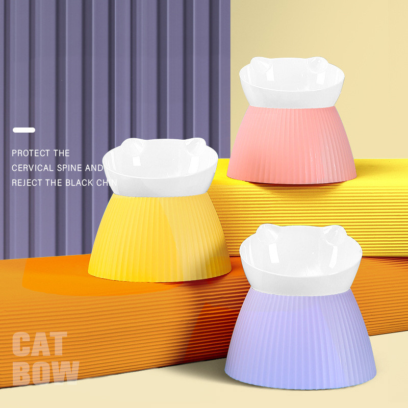 Kaķu barošanas trauks, kas pacelts, caurspīdīgs plastmasas lolojumdzīvnieku barības ūdens padeves bļoda 15 grādos noliekts dizaina kakla aizsargs kaķiem, suņiem