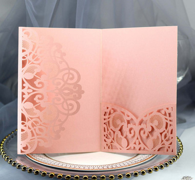 5db Elegáns korona lézerrel vágott esküvői meghívókártya Testreszabott üdvözlőkártya válaszadási kártyákkal Esküvői parti kellékek dekorációja