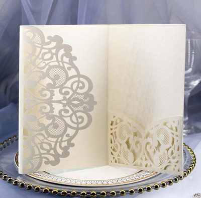 5db Elegáns korona lézerrel vágott esküvői meghívókártya Testreszabott üdvözlőkártya válaszadási kártyákkal Esküvői parti kellékek dekorációja