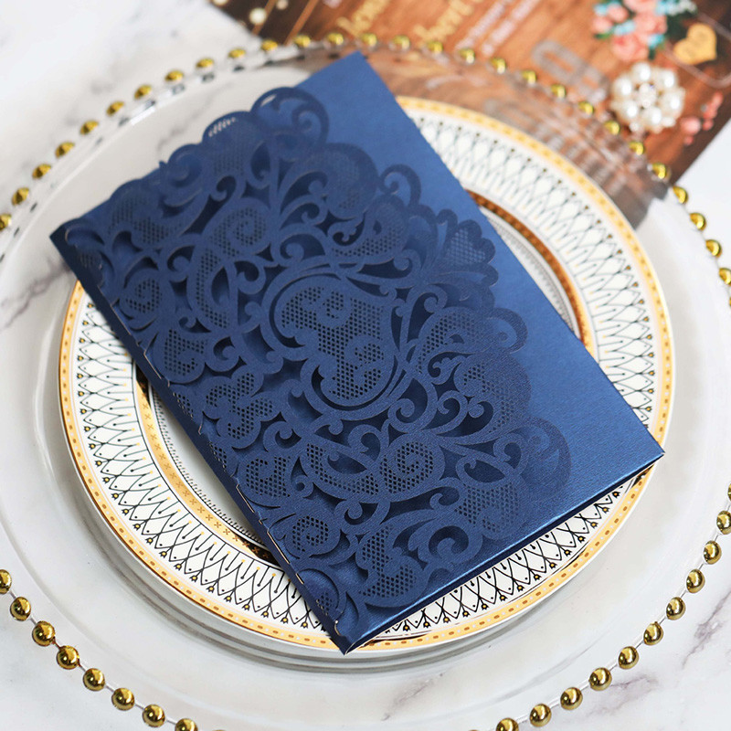 1 tk Laserlõigatud pulmakutsete kaart ümbrikutega 3D Trird Volditud südamekaardid Pulmapeo teenetetarbed Kaunistused