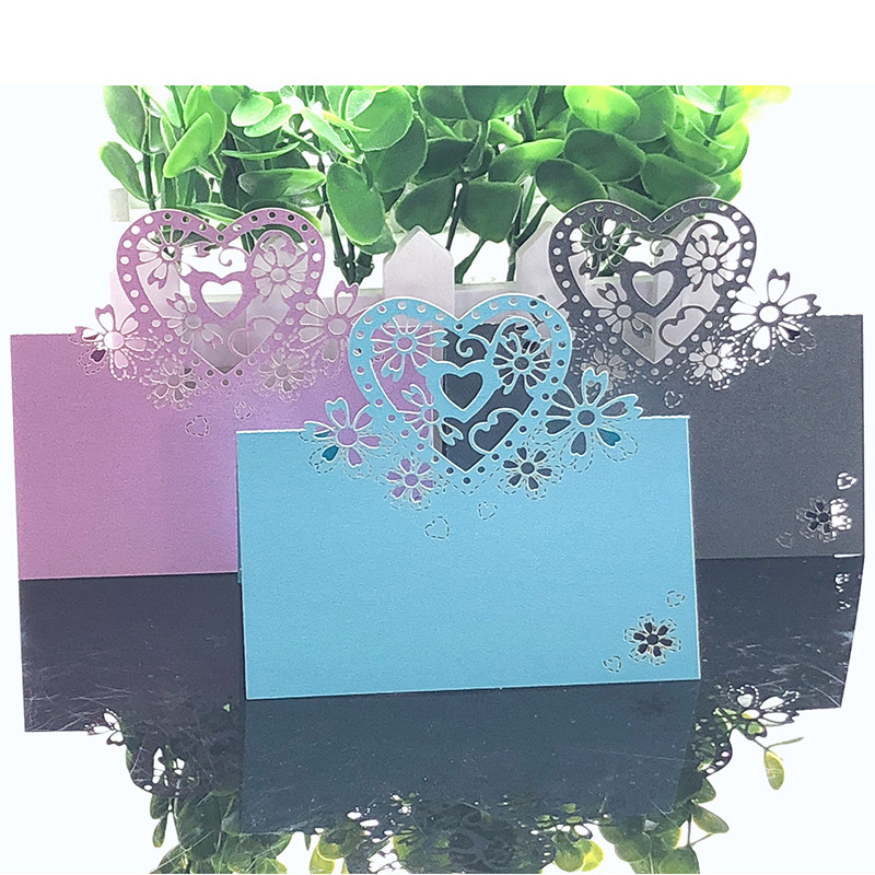 10 spalvų 50 vnt Love Heart lazeriu pjaustytų vestuvių vakarėlio stalo pavadinimas Vietų kortelės Favor Decor Vestuvių dekoravimas Gimtadienio vakarėlio reikmenys