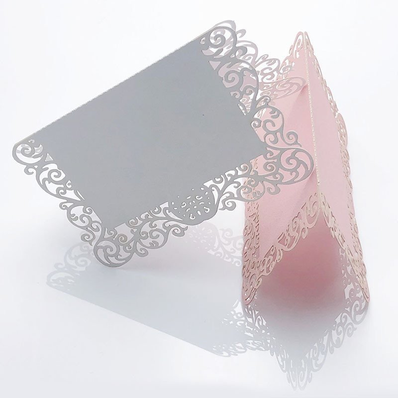 50db Csipke Név Helykártyák Lézerrel vágott Születésnapi Party Favor Esküvői Dísz Asztaldekor Barkácsasztal név Üzenet Üdvözlőlapok