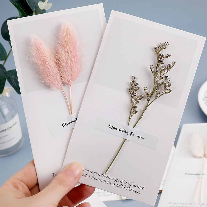 5/10 gab. Žāvēti ziedi Aploksne Apsveikuma kartiņas Kāzu ielūgumi Dzimšanas dienas ballīte Ar roku rakstītas pastkartes Dāvanu kartes Paldies kartītes