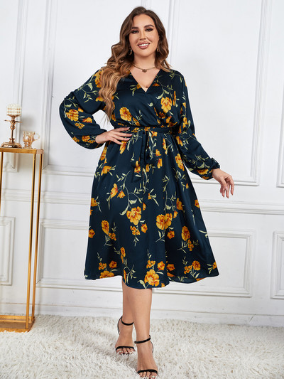 Lielizmēra ietīts ar V kakla izgriezumu vasaras sieviešu kleitas šūpoles, jostasvietas jostas ar ziedu apdruku halāts, garām piedurknēm, sieviešu sundress audums