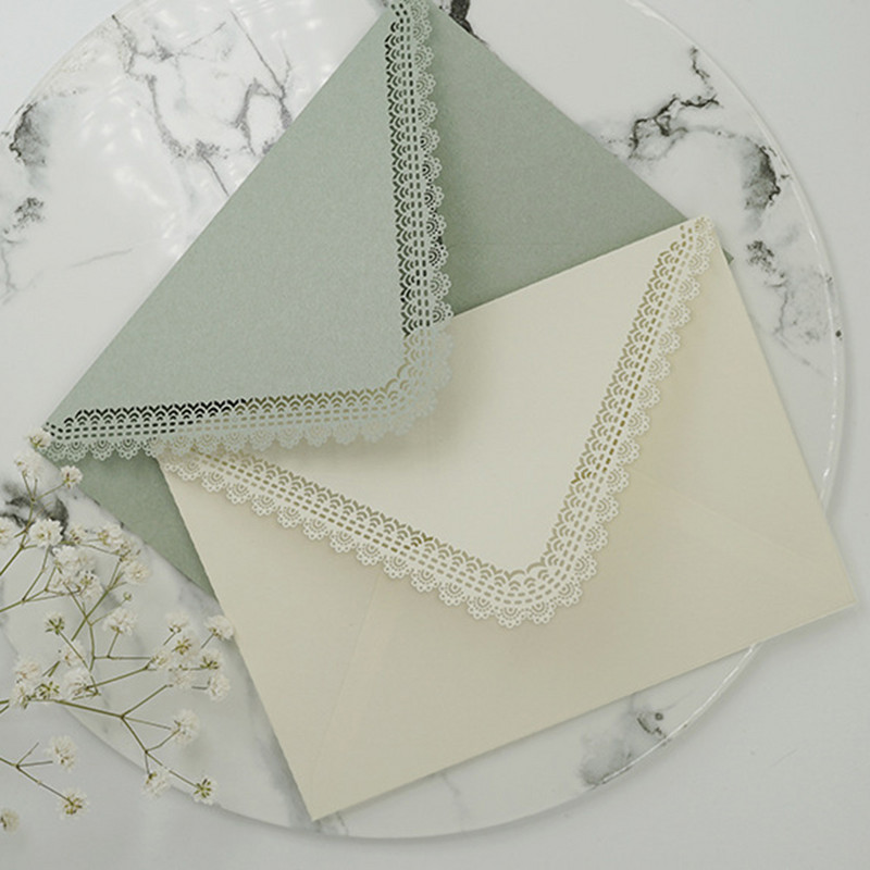 Vintage dobas mežģīņu aploksnes trīsstūra kokvilnas papīrs DIY apsveikuma kartītēm Dāvanu kāzu ielūguma aploksnes ballīšu piederumi