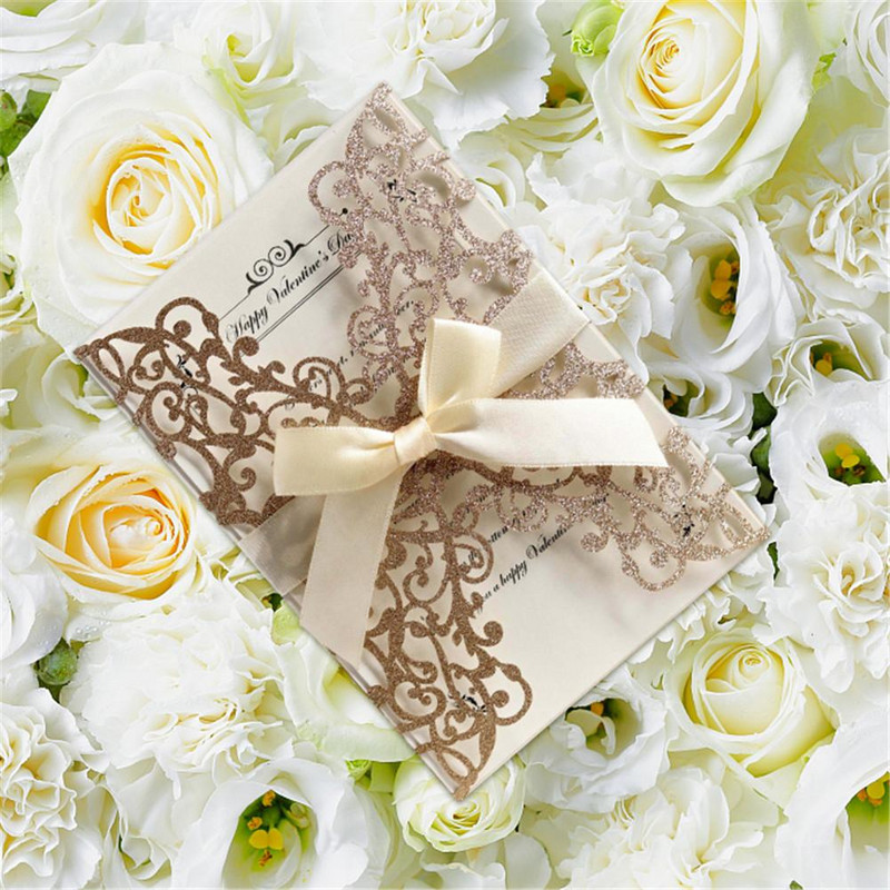 Új forró, 10 DB lézerrel vágott esküvői meghívókártyák Bowknot csillogó meghívókártya európai stílusú ünnepi üdvözlőlap borító