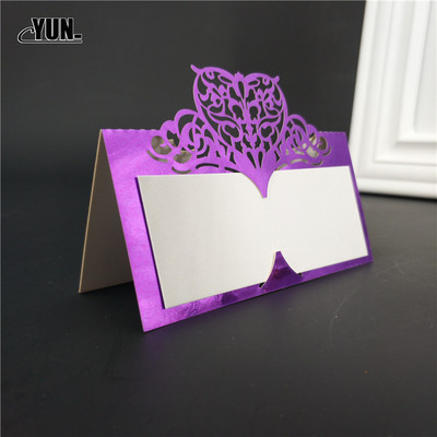 10 gab. Sēdekļa karte ar lāzeru izgriezta sirds formas galds Vārda kartīte Vietas kartīte Kāzu ballītes noformējums Labvēlības Kāzu Vietas Karte 6D