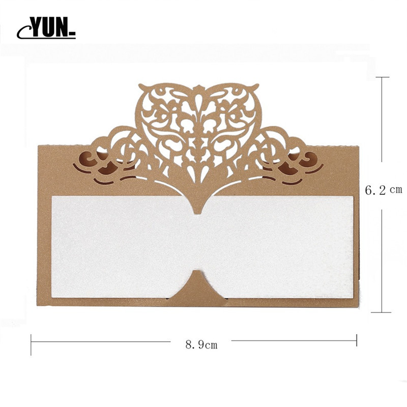 10 gab. Sēdekļa karte ar lāzeru izgriezta sirds formas galds Vārda kartīte Vietas kartīte Kāzu ballītes noformējums Labvēlības Kāzu Vietas Karte 6D