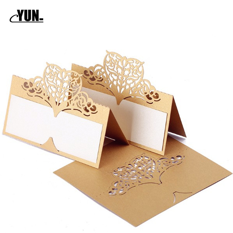 10 gab. Sēdekļa karte ar lāzeru izgriezta sirds formas galds Vārda kartīte Vietas kartīte Kāzu ballītes noformējums Labvēlības Kāzu Vietas Karte 6D