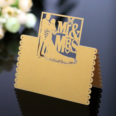 50gab. Lāzergriešanas līgavas un līgavaiņa galda nosaukums Vietas karte MR&MRS viesa ziņojuma iestatīšana Tukša kartīte Kāzu pasākuma ballītes labvēlības piederumi