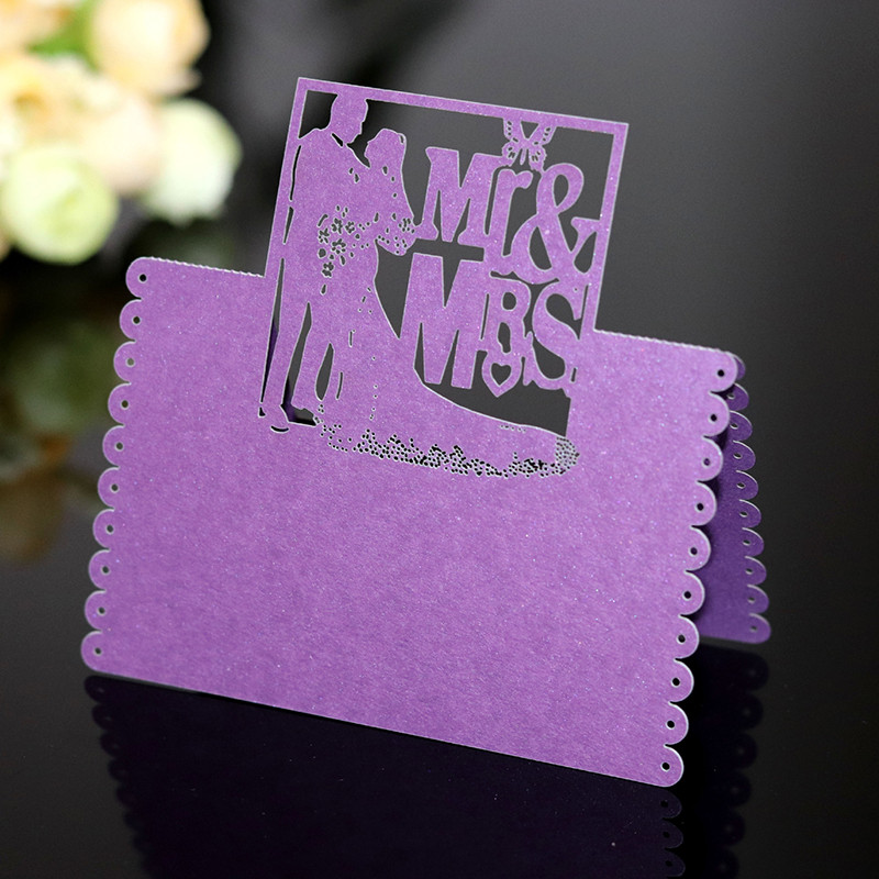 50gab. Lāzergriešanas līgavas un līgavaiņa galda nosaukums Vietas karte MR&MRS viesa ziņojuma iestatīšana Tukša kartīte Kāzu pasākuma ballītes labvēlības piederumi