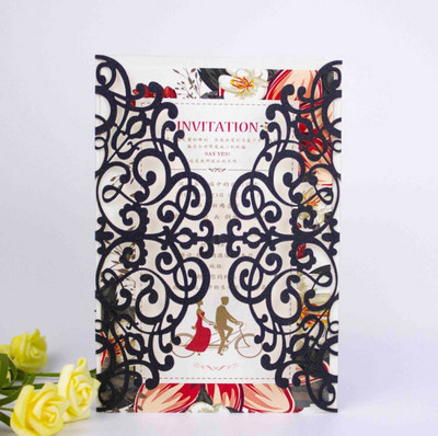 1 gab. Dobu lāzergrieztu mirdzošu rožzelta papīra kāzu ielūgumu kartītes ar reljefu vairumtirdzniecības apsveikuma kabatas ielūguma vāku