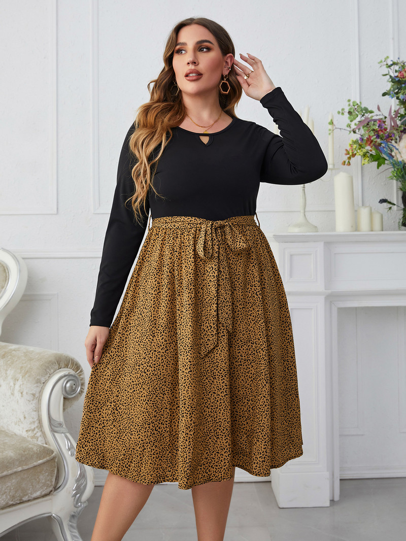 Liela izmēra sieviešu kleita ar izgriezumu ar apkakli, raibs leopards, A-līnijas krāsains bloks, garām piedurknēm, halāts viduklis, aukliņa, josta Sundress