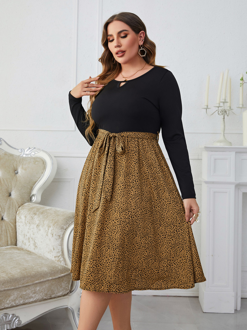 Liela izmēra sieviešu kleita ar izgriezumu ar apkakli, raibs leopards, A-līnijas krāsains bloks, garām piedurknēm, halāts viduklis, aukliņa, josta Sundress