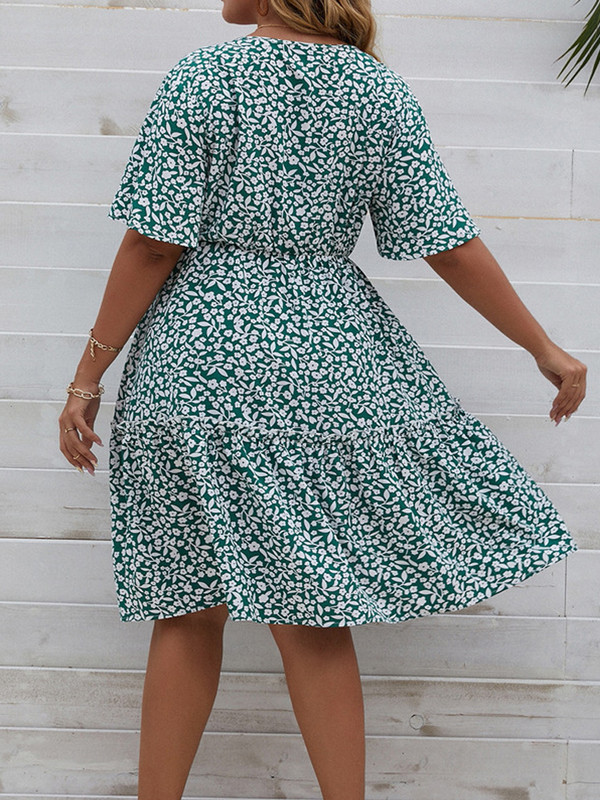 Suures suuruses kleit, naine 2023, uus suvine V kaelusega lühikeste varrukatega lillemustriga vabaaja midikleit kõrge vöökohaga šikkad elegantsed peokleidid