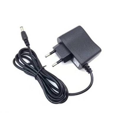 Pārnēsājamas mini šujmašīnas Rokas elektriskā šujmašīna ātrā remonta DIY apģērbu šūšanas rīku komplekts