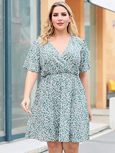 2022. gada lielizmēra sieviešu apģērbi vienkrāsains V kakla kleita, ielu modes stila vasaras eleganti ziedi kleitas ar īsām piedurknēm