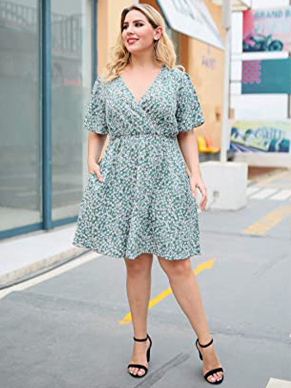 2022. gada lielizmēra sieviešu apģērbi vienkrāsains V kakla kleita, ielu modes stila vasaras eleganti ziedi kleitas ar īsām piedurknēm