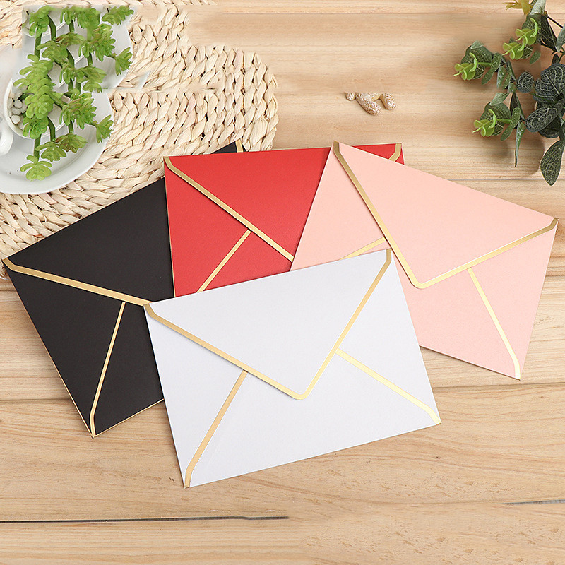 10db/szett üreges papír borítékok Esküvői meghívó kártya csomag tasakok Üzleti meghívó borítékok / ajándék borítékok táskák