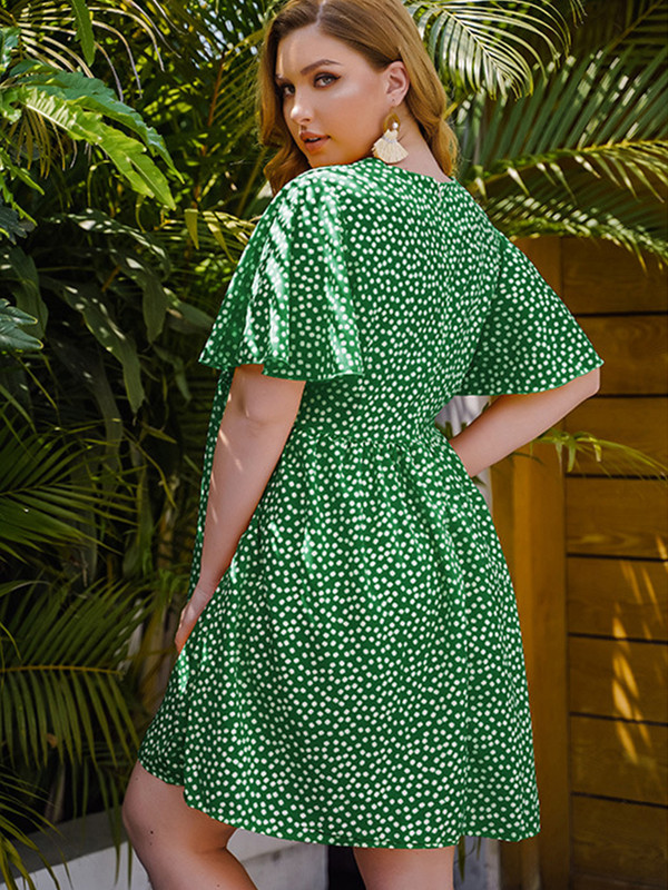 Rohelised suures suuruses kleidid suvised V kaelusega lühikeste varrukatega täpiline Bohemian Beach minikleit avara suurtes suurustes riided naistele 2022