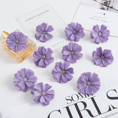 50 DB 4,5 cm-es selyem százszorszép fej MINI otthoni esküvői dekoráció barkács Scrapbook Fake Plant Karácsonyi koszorú fejdísz Művirágok