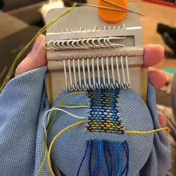 Направи си сам облекло Шевна машина Дънки Машина за оплитане на дрехи Mini Loom Mender Handmade Weave Knitting Textile Set Tools