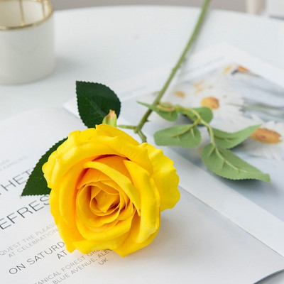 5 buc Buchet de flori artificiale Trandafiri de mătase frumoși Decor de masă de nuntă pentru acasă Aranjați plante false Cadou de Ziua Îndrăgostiților