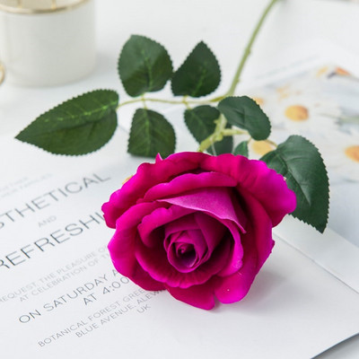 5 buc Buchet de flori artificiale Trandafiri de mătase frumoși Decor de masă de nuntă pentru acasă Aranjați plante false Cadou de Ziua Îndrăgostiților