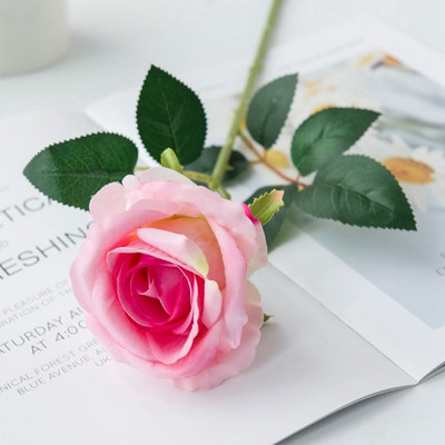 5 buc Buchet de flori artificiale Trandafiri de mătase frumoși Decor de masă de nuntă pentru acasă Aranjați plante false Cadou de Ziua Îndrăgostiților