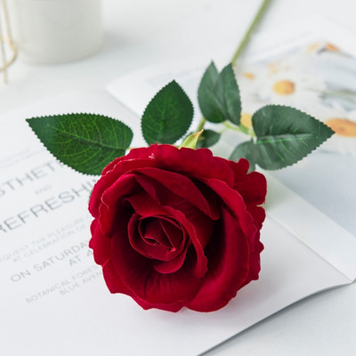 5 buc Buchet de flori artificiale Trandafiri de mătase frumoși Decor de masă de nuntă pentru acasă Aranjați plante false Cadou de Ziua Îndrăgostiților